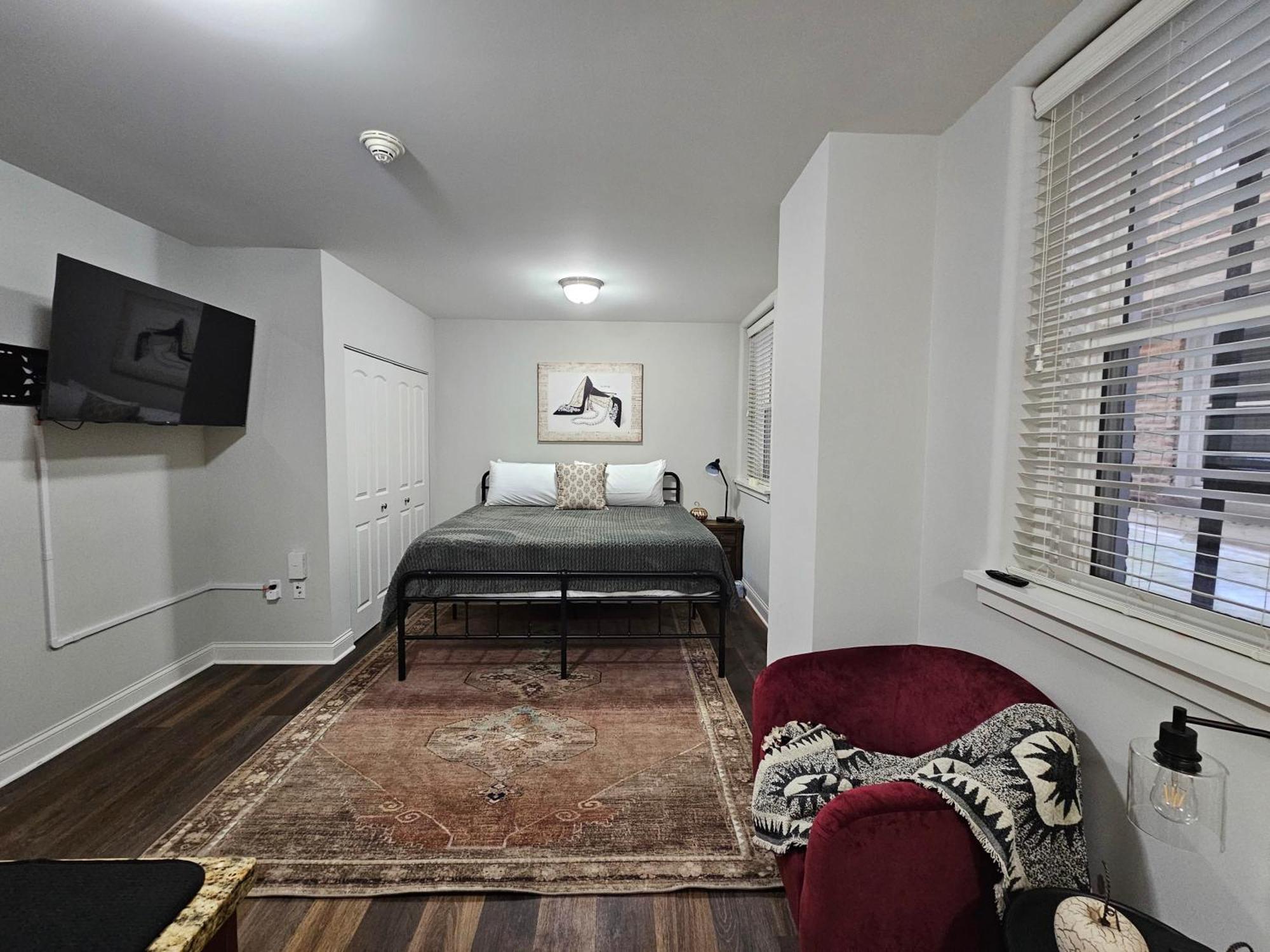 Cozy King Bed Stay At The Historic Inman - 201 Champaign Exterior foto
